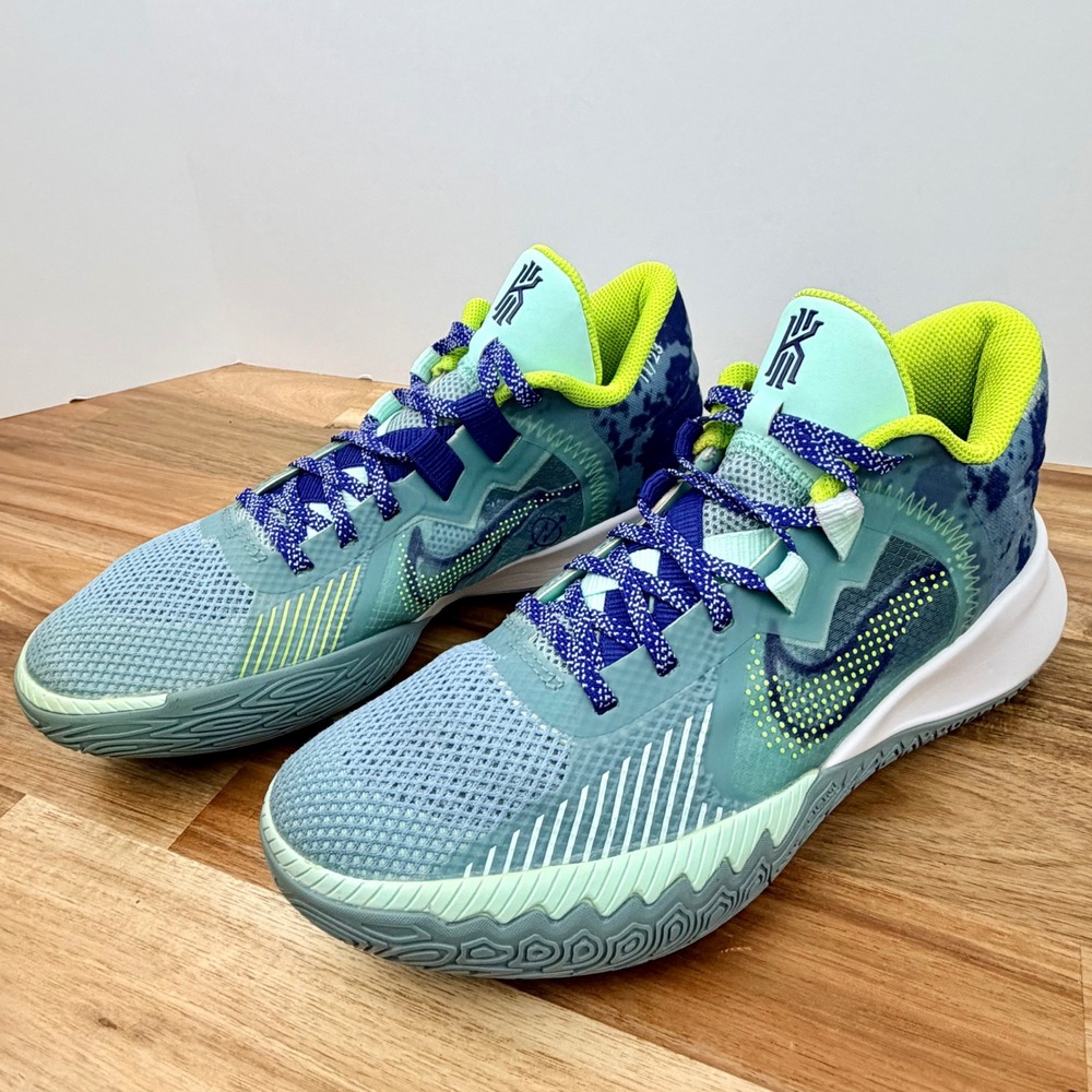 Nike Kyrie Flytrap 5 Mens Basketball Shoes CZ4100 300 Light Aqua Green Sz 7.5